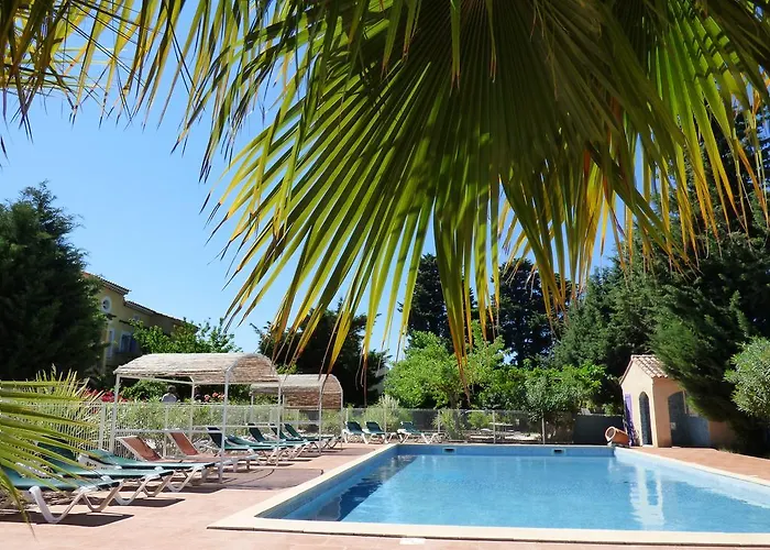 Appart\'Hotel Festival Sud Aqua - Avignon Tgv